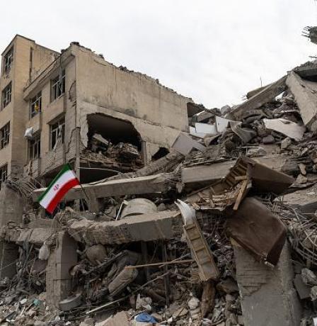 قتلى بهجمات واسعة على إيران ورشقات صاروخية على إسرائيل