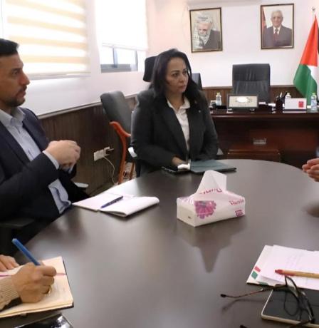 وزيرة التنمية الاجتماعية تبحث مع القنصل الإيطالي سبل تعزيز التعاون