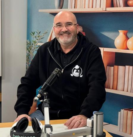 رياض مصطفى و"كويز نايت": 31 عاما في صناعة المعرفة