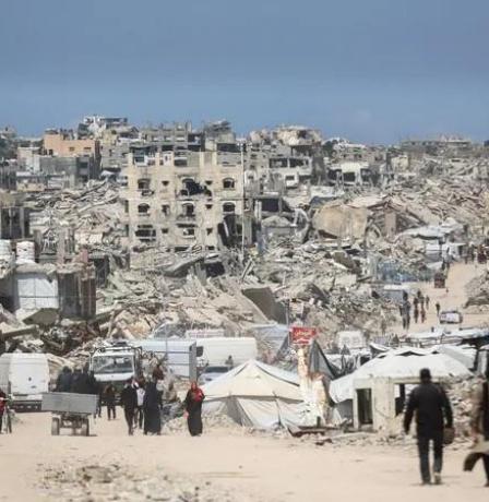 خاص | فجوة المراحل تهدد مسار التهدئة في غزة: نزع السلاح يتصدر المشهد ويؤجل القضايا الإنسانية