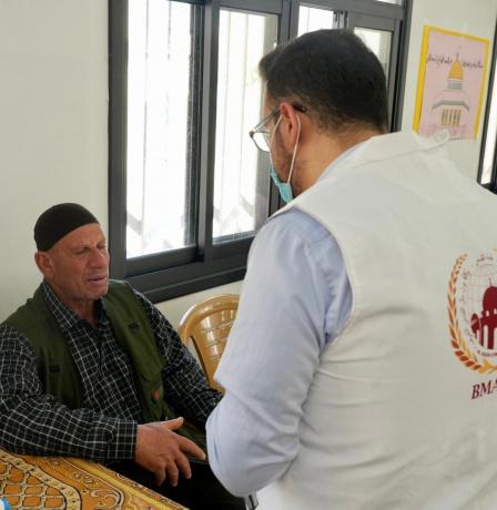 حملات "بيت مال القدس" الطبية تكسر العزلة وتنقل الرعاية الصحية إلى القرى النائية في القدس