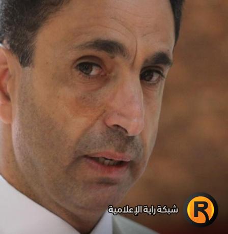 "مريول" امام الدبابة