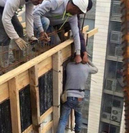 "حقوق العاملين" يطالب بالمساءلة عن الانتهاكات التي يتعرض لها العمال