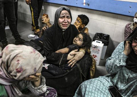 قصص من غزة: حنان المدهون تناشد العالم إنقاذ بصرها