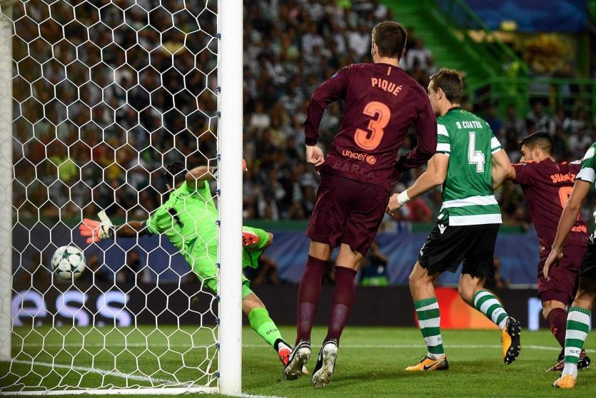 برشلونة يحظى بسجل غير مسبوق من هدايا الخصوم