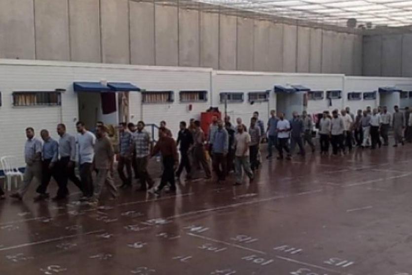 الاسرى في سجون الاحتلال