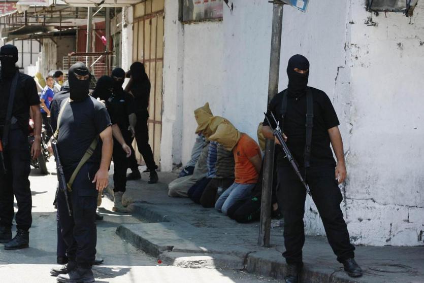 القاء القبض على عملاء في غزة