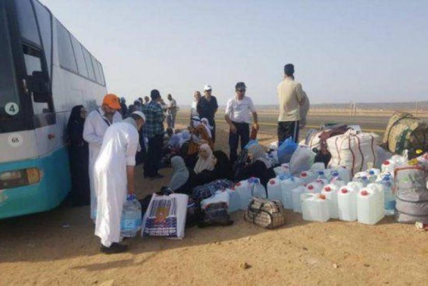 ارشيف- تعطل حافلة تقل حجاج