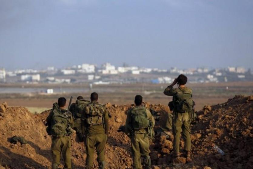 جنود الاحتلال  على الحدود مع القطاع 