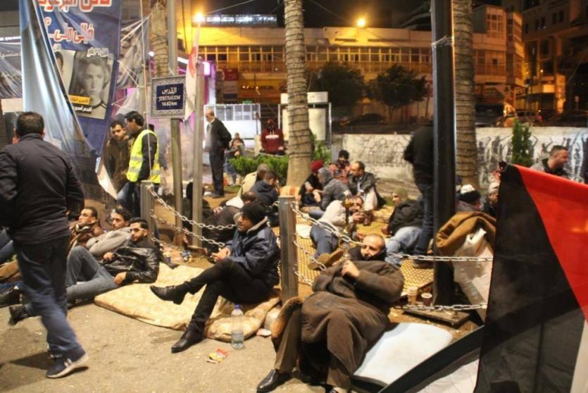 اعتصام ومبيت على دوار المنارة