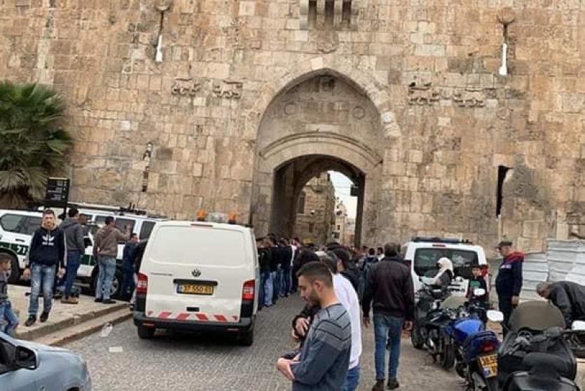 تأدية  صلاة العصر في بابي الأسباط و