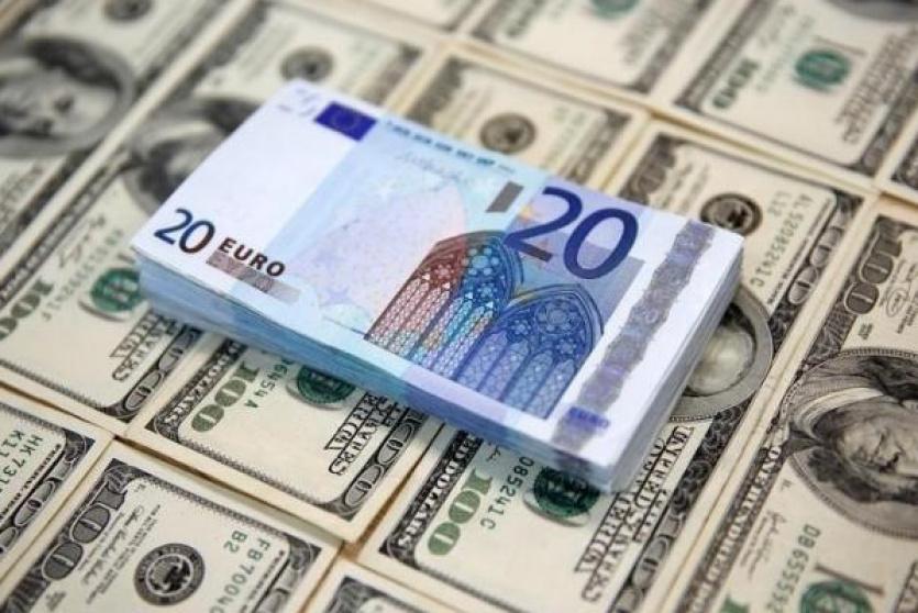 اليورو الأوروبي يسجل أدنى مستوى مقابل الدولار منذ 20 عاماً
