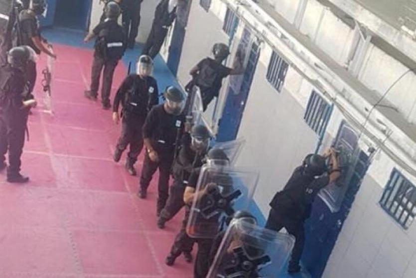 سجون الاحتلال