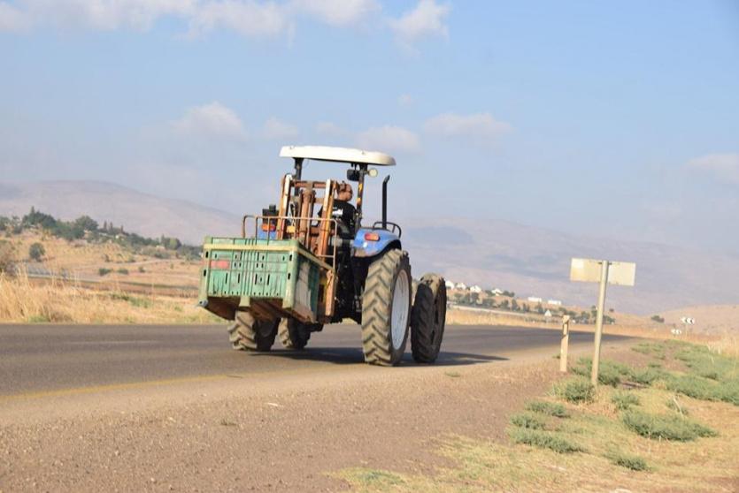 الاحتلال يستولي على جرار زراعي في الرأس الأحمر بالأغوار الشمالية