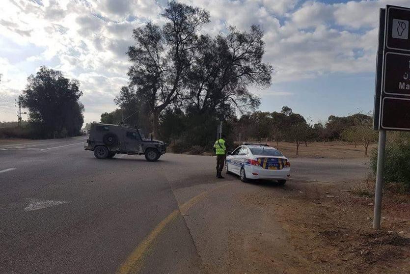 ارشيف- قوات الاحتلال تجري عمليات بحث