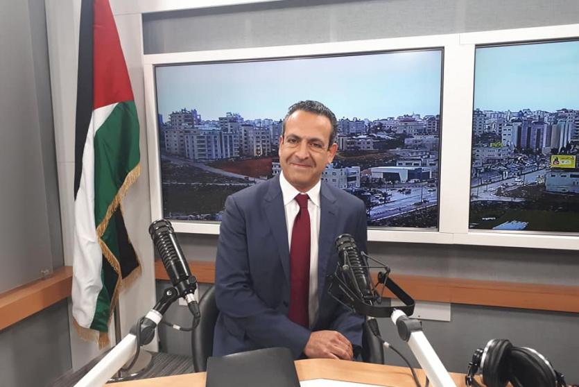 فؤاد النجاب خلال استضافته في برنامج ضيف الراية