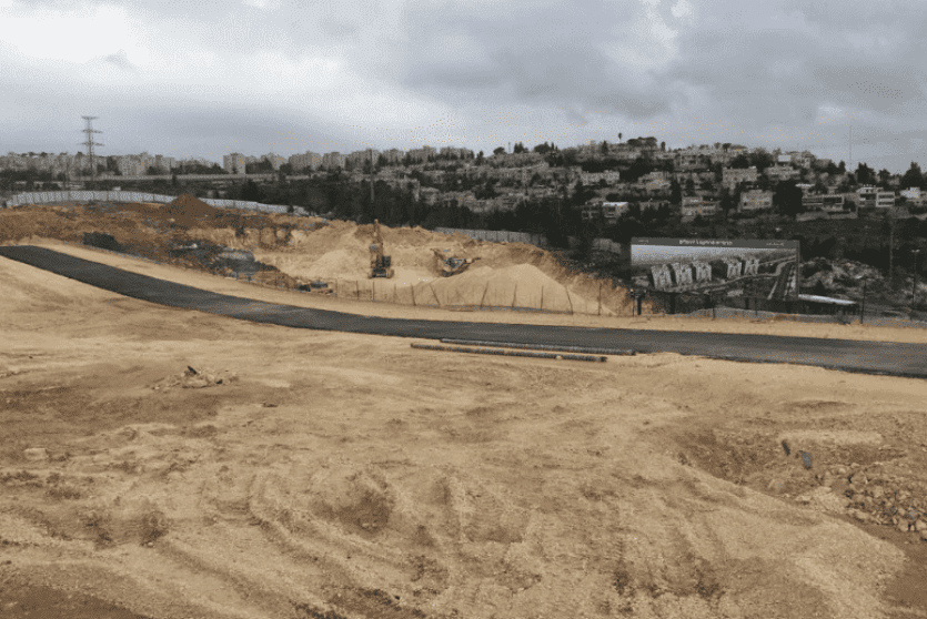 شق طريق استيطاني