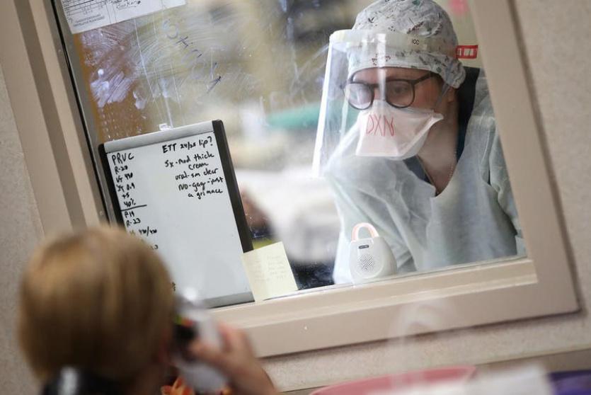 اطباء في مواجهة كورونا 