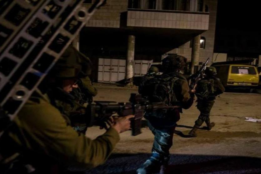 مداهمات الاحتلال الليلية