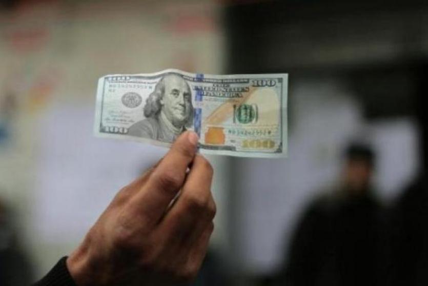 مئة دولار ضمن المنحة القطرية 