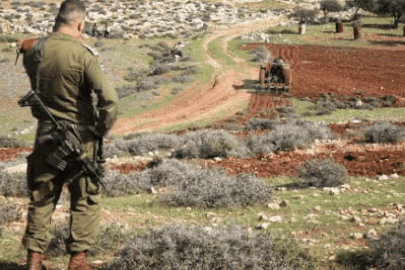 سلطات الاحتلال