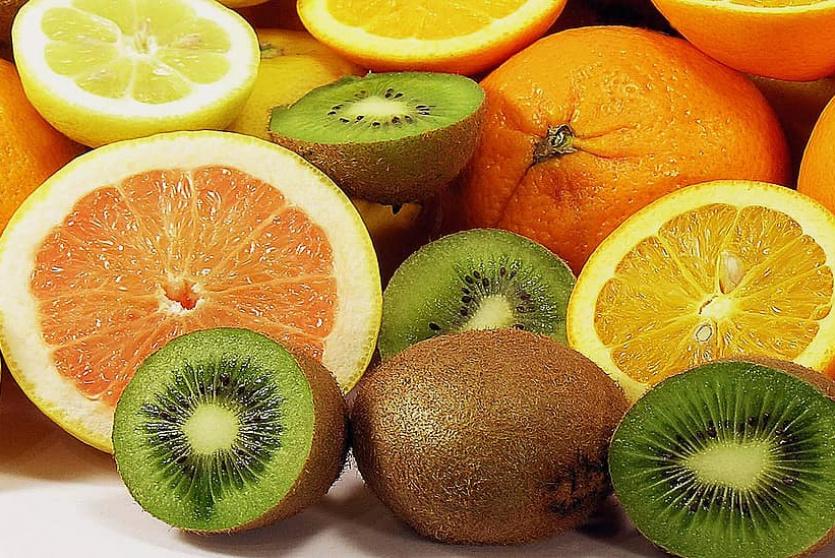 فواكه شتوية - كيوي وبرتقال