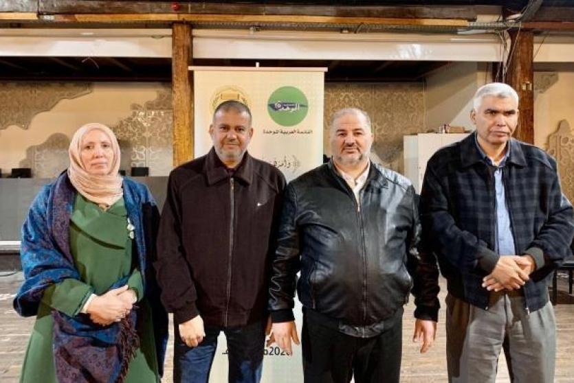 نواب الحركة الإسلامية