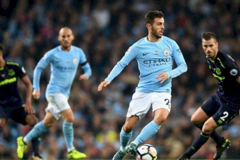 لاعبي إيفرتون ومانشستر سيتي