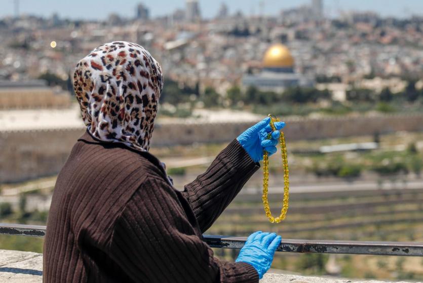 سيدة مقدسية - صورة ارشيفية