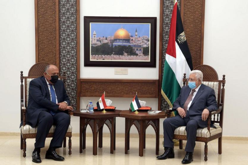 الرئيس خلال استقباله وزير الخارجية المصري.