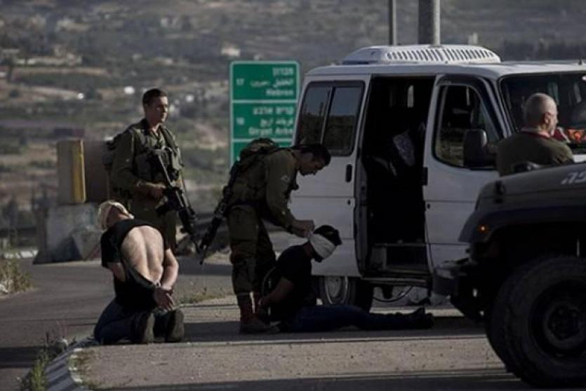 اعتقال شبان -أرشيف-