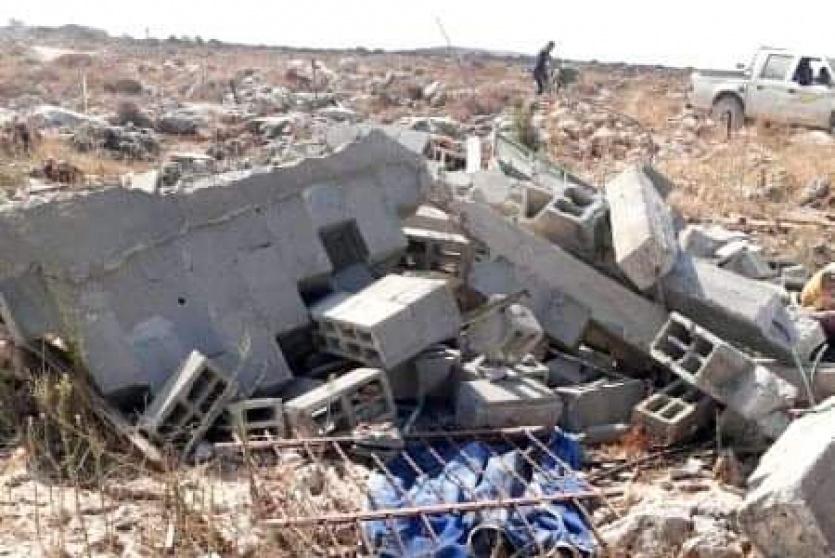 الاحتلال يهدم غرفة زراعية