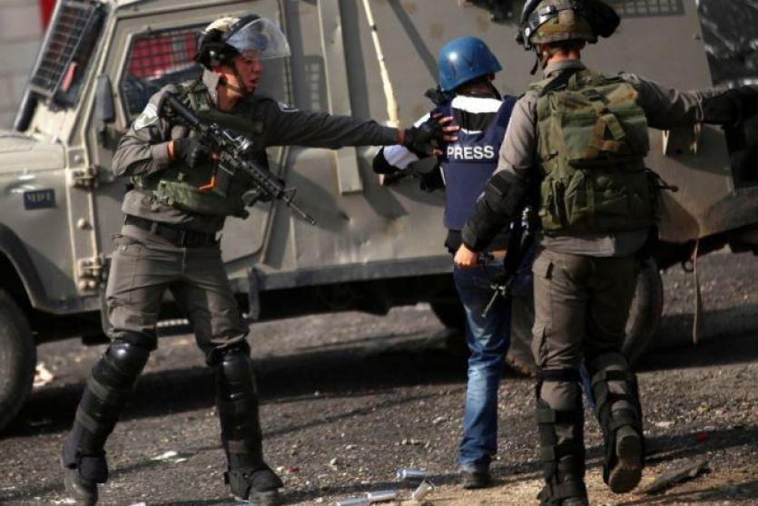 الانتهاكات بحق الصحفيين الفلسطينيين