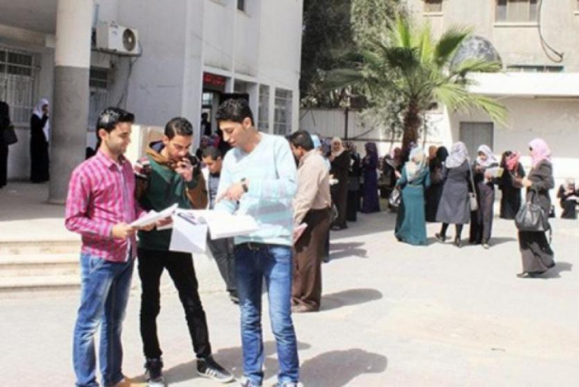 طلبة في الجامعات الفلسطينية - ارشيف