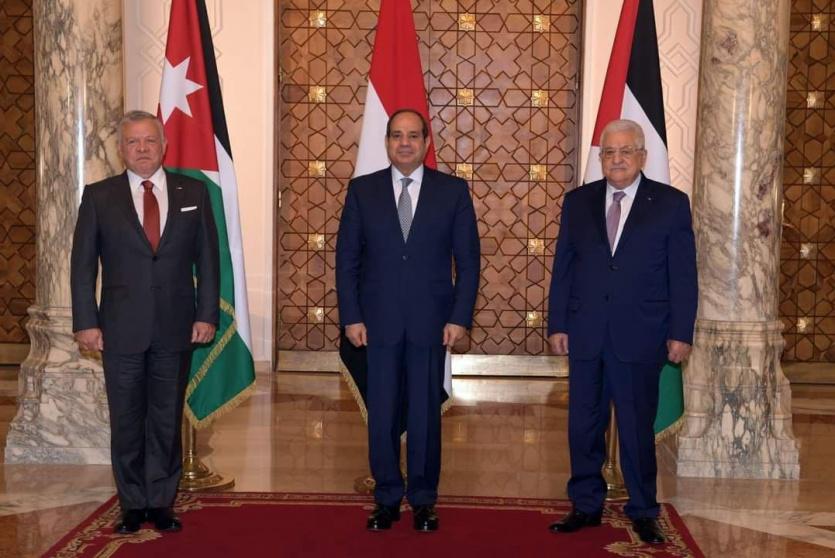 القمة الثلاثية