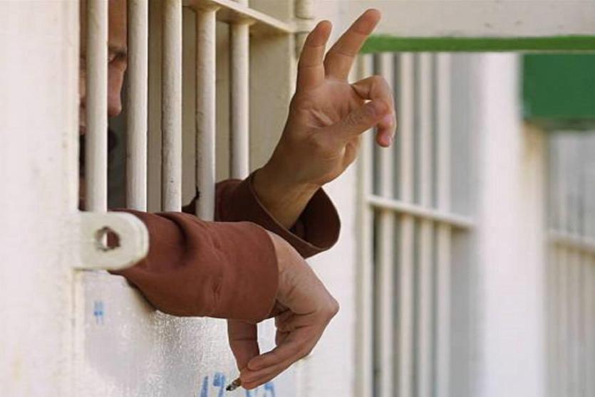 الأسرى في سجون الاحتلال - أرشيف