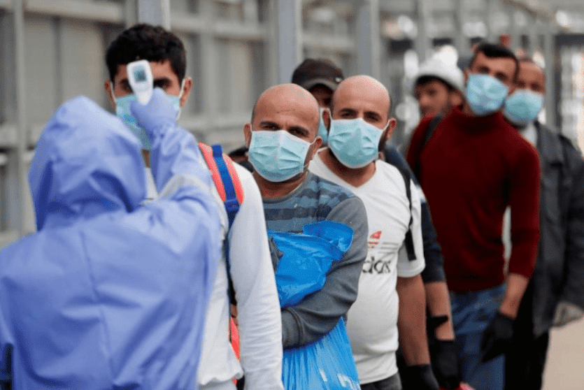 العمال الفلسطينيين عبر الماعبر - ارشيف