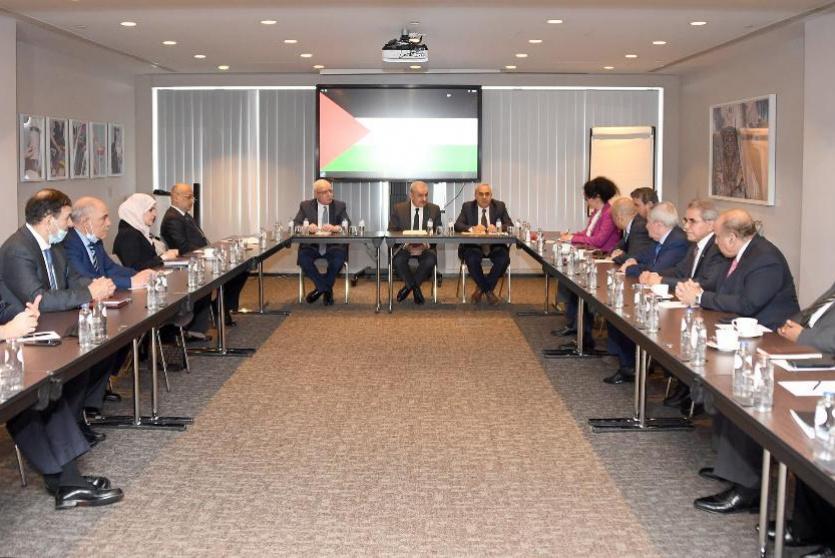 اشتية والسفراء العرب 