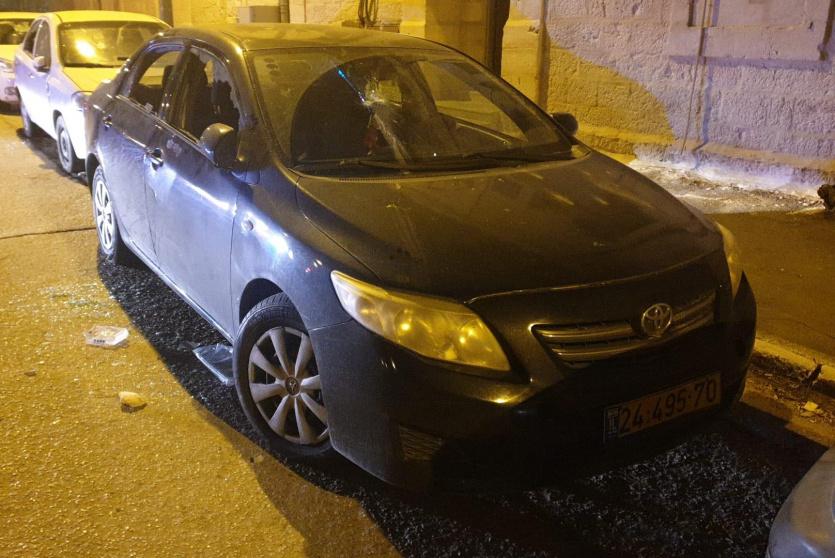 مستوطنون يحطمون عددا من مركبات المواطنين في القدس