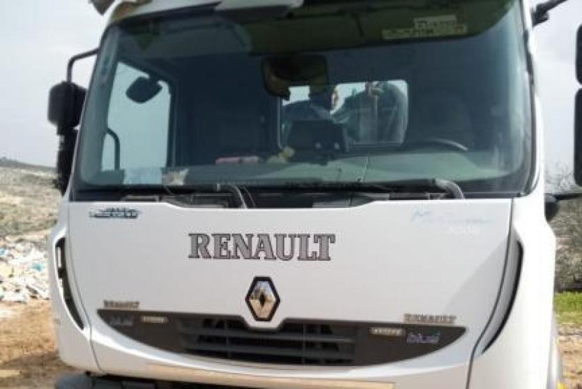 شاحنة نفايات - ارشيف 