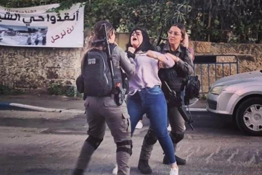 الاحتلال يعتدي على صحفية - ارشيف