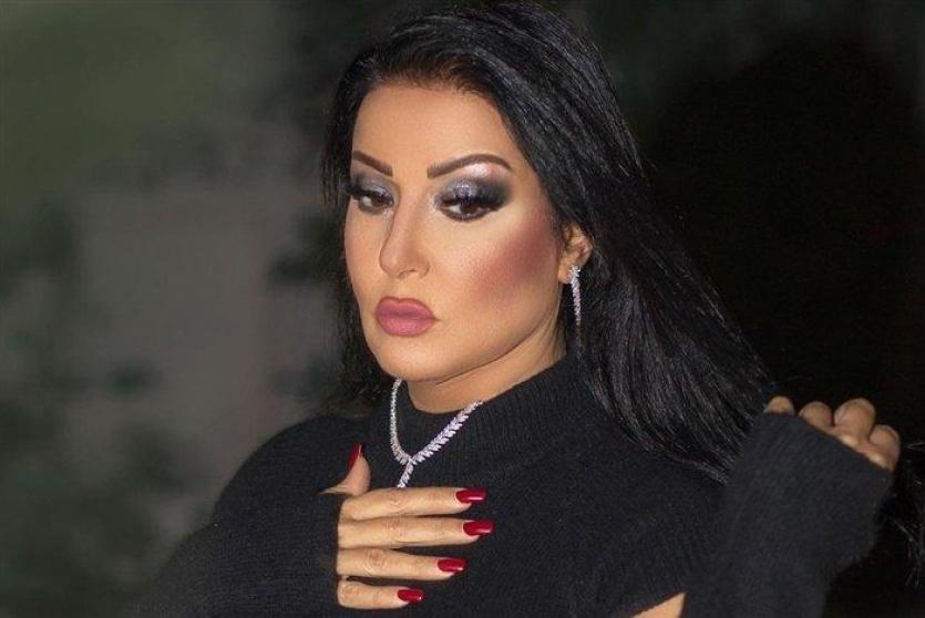 وفاة والدة سمية الخشاب