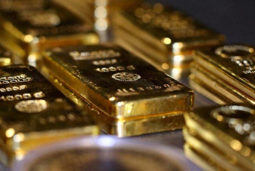 الذهب يرتفع مع زيادة الإقبال عليه
