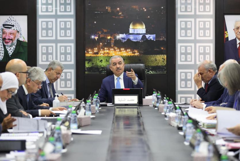 مجلس الوزراء خلال جلسته الأسبوعية اليوم الإثنين برئاسة رئيس الوزراء محمد اشتية