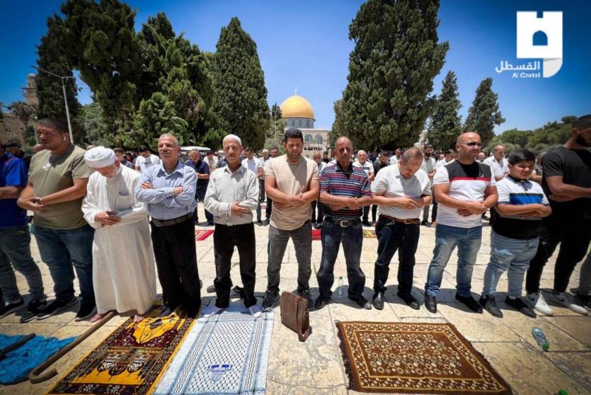 صلاة الجمعة في الأقصى