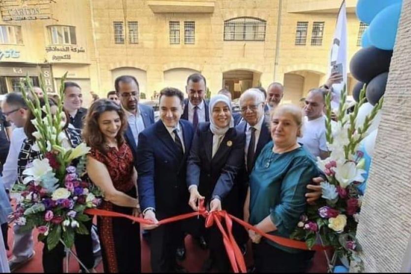 افتتاح أحد أفرع شركة