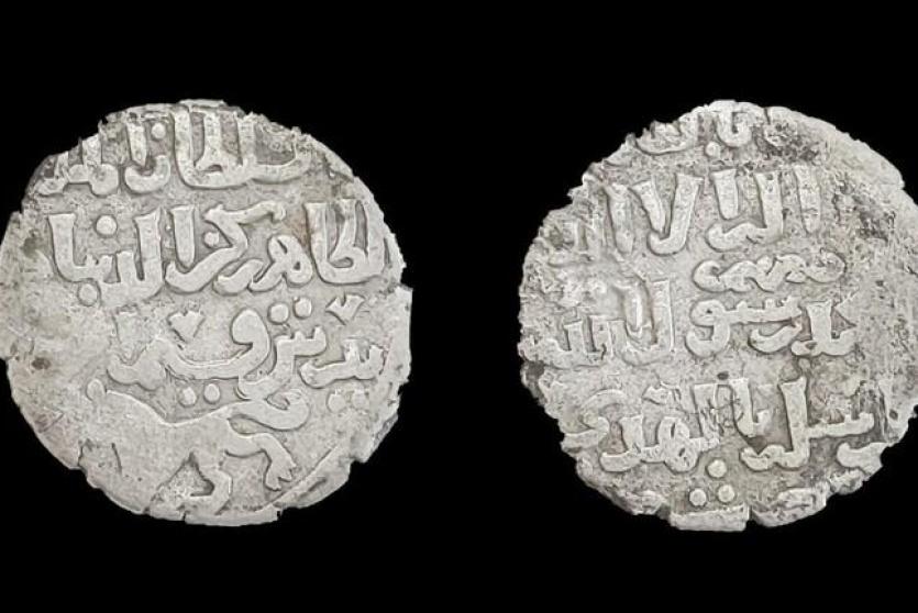 عملات إسلامية أثرية