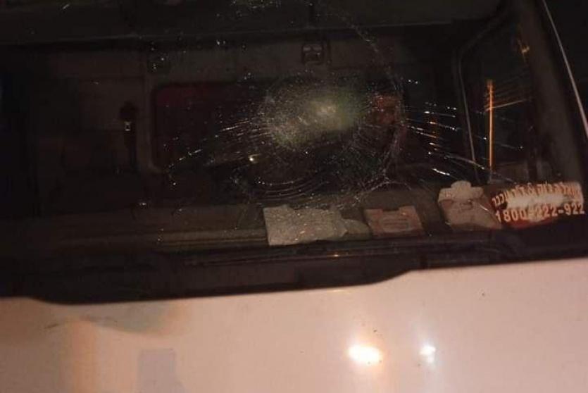 هجمات المستوطنين على مركبات المواطنين