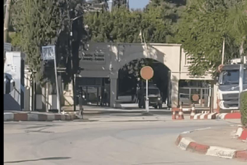 اندلاع مواجهات.. الاحتلال يقتحم حرم جامعة خضوري بطولكرم