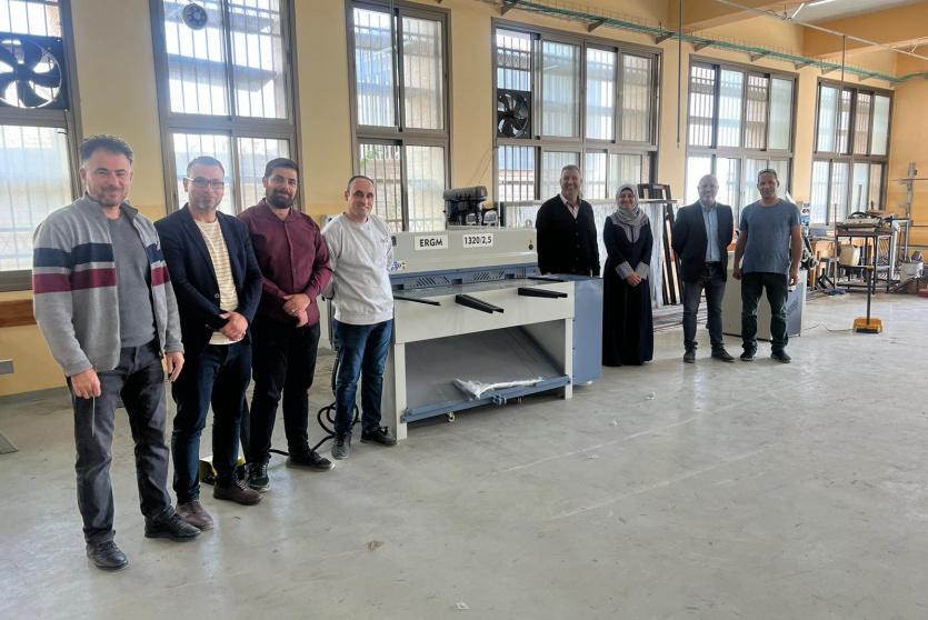 تجهز مشغل مهني في مدرسة الخليل